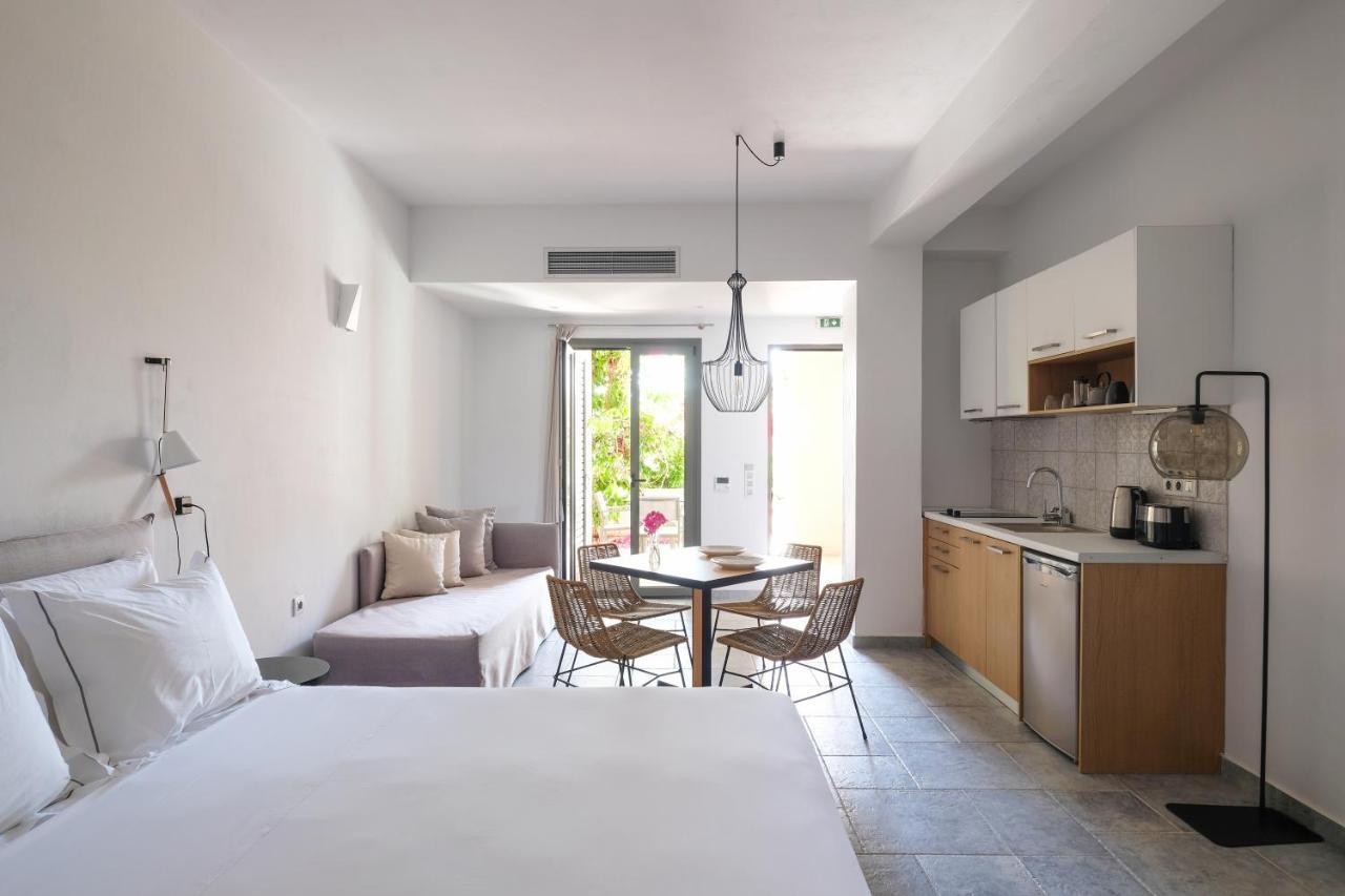 Margo Beach Hotel ギシオ エクステリア 写真